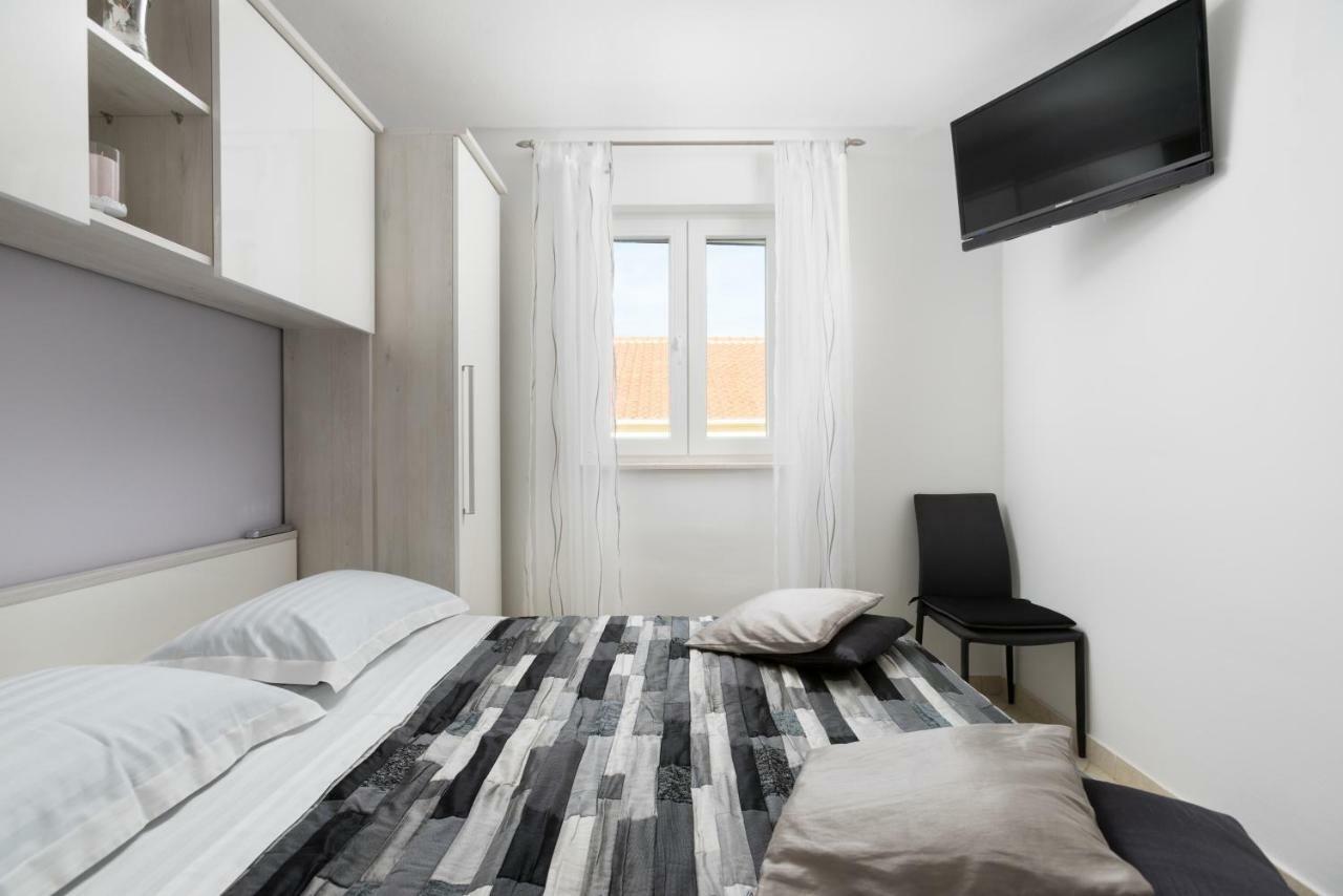Apartment Goga Sevid Buitenkant foto